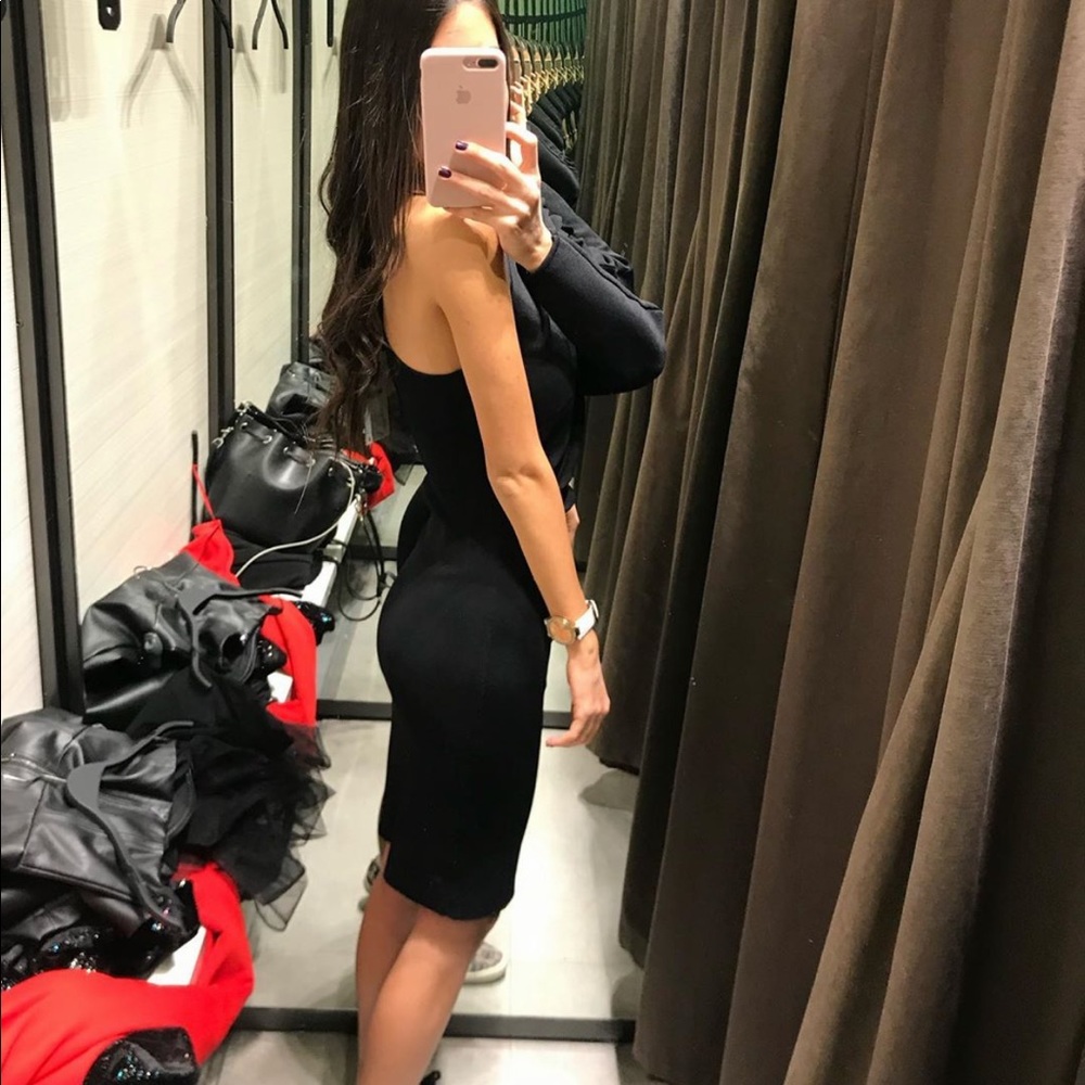 Last🔥🔥Zara draped  dress bloggers favorite - Picture 7 of 8